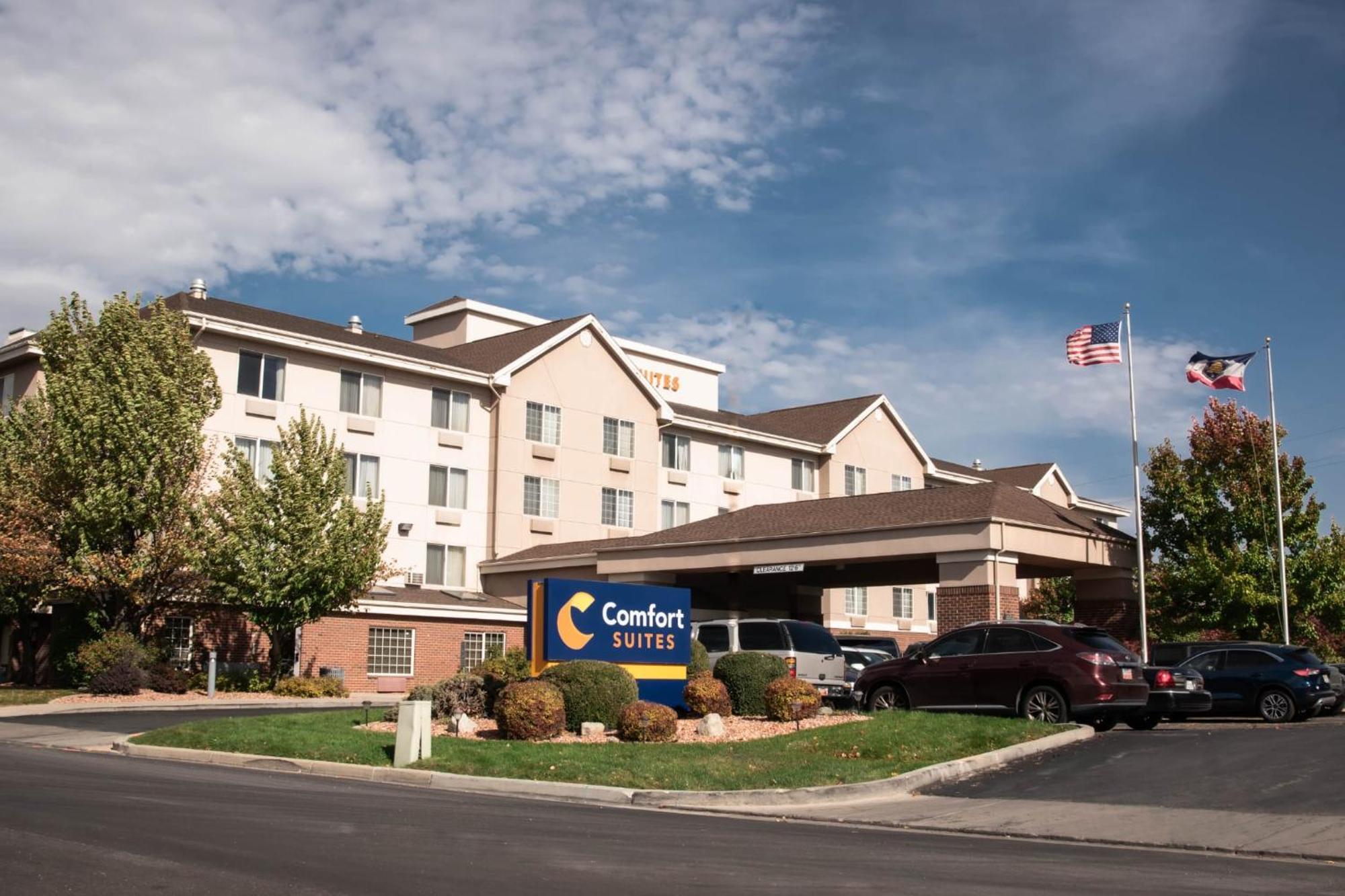 Comfort Suites Airport Salt Lake City Exterior photo